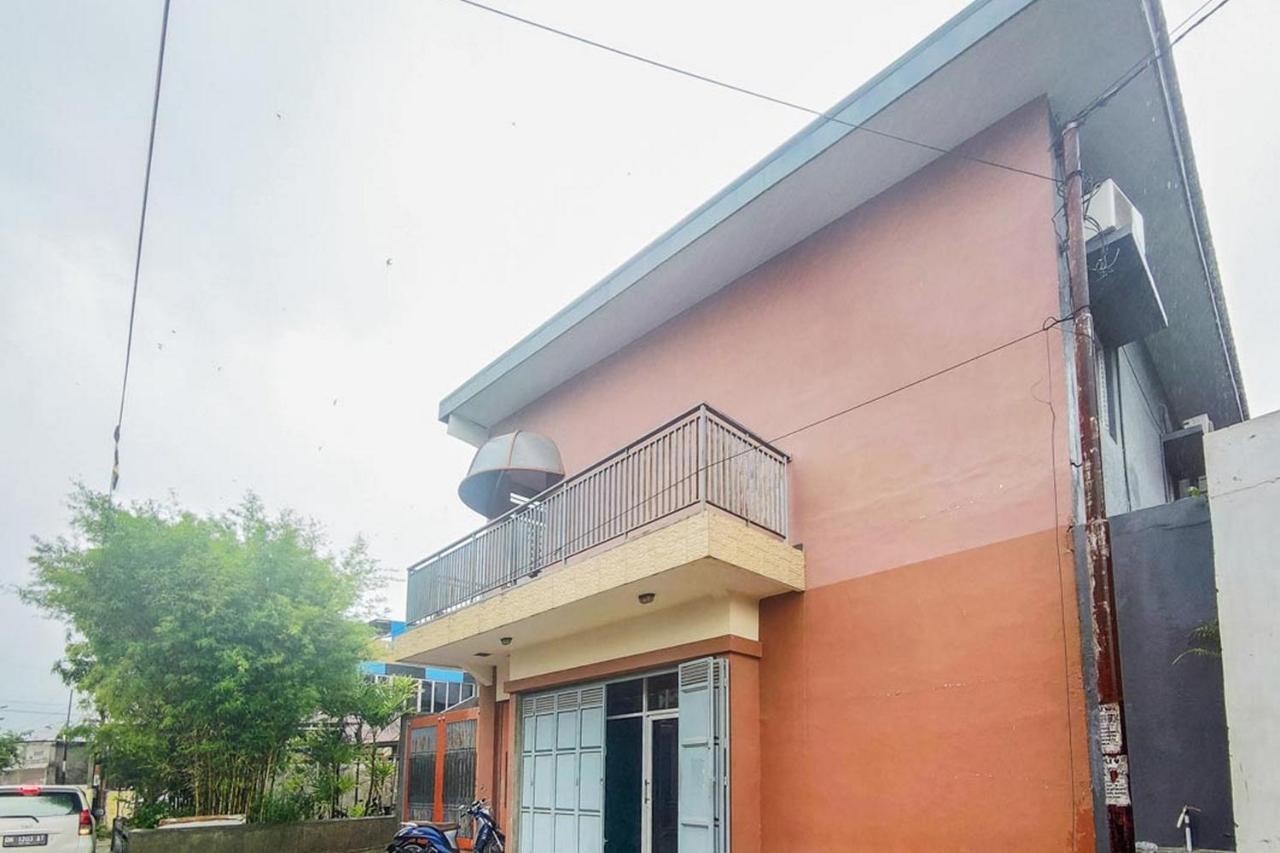 Chandra Graha Guesthouse بالو المظهر الخارجي الصورة